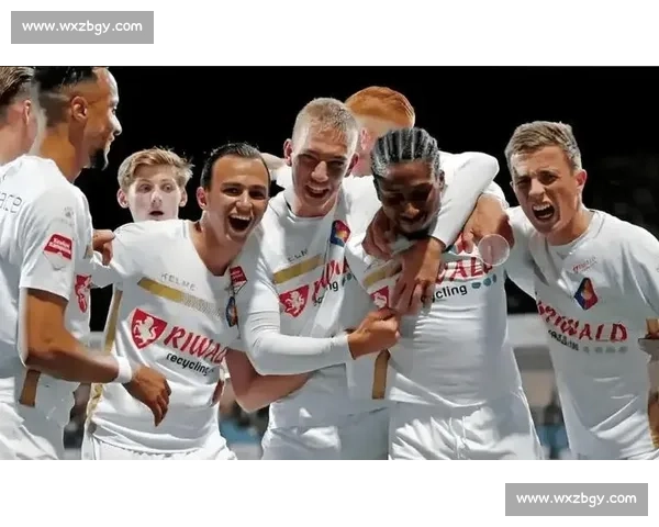 阿贾克斯迎战阿尔克马尔强强对话荷甲焦点之战前瞻全面解析与胜负走势预测